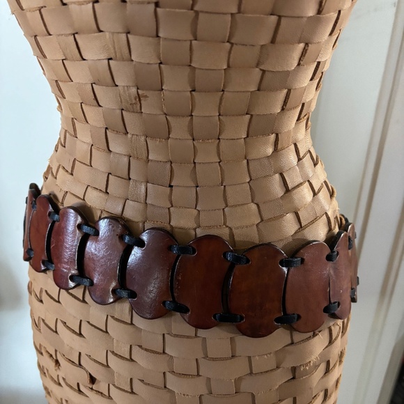 ALL LEATHER handmade belt (retro inspirations). 30 inch waist. Metal hardware. - Picture 1 of 5